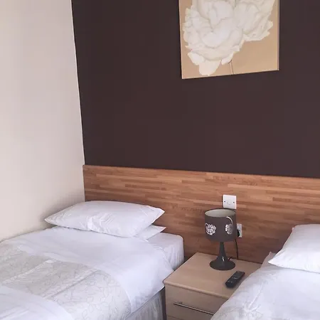 Seashells 3* New Quay